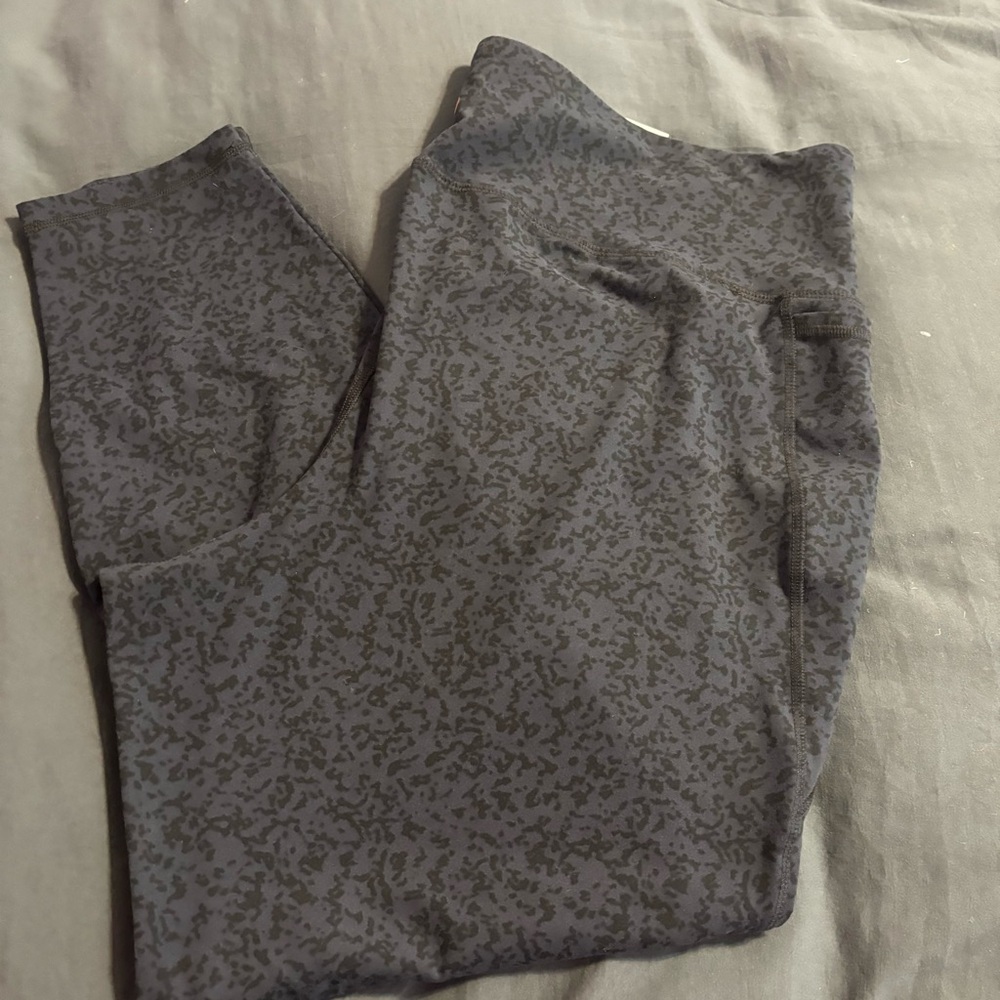 Lane Bryant LIVI High-Rise Soft 7/8 Legging With Pockets size 22/24 NWT